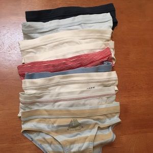 9 pairs Petit Bateau underwear size 4 years ( 4T ) in great condition.